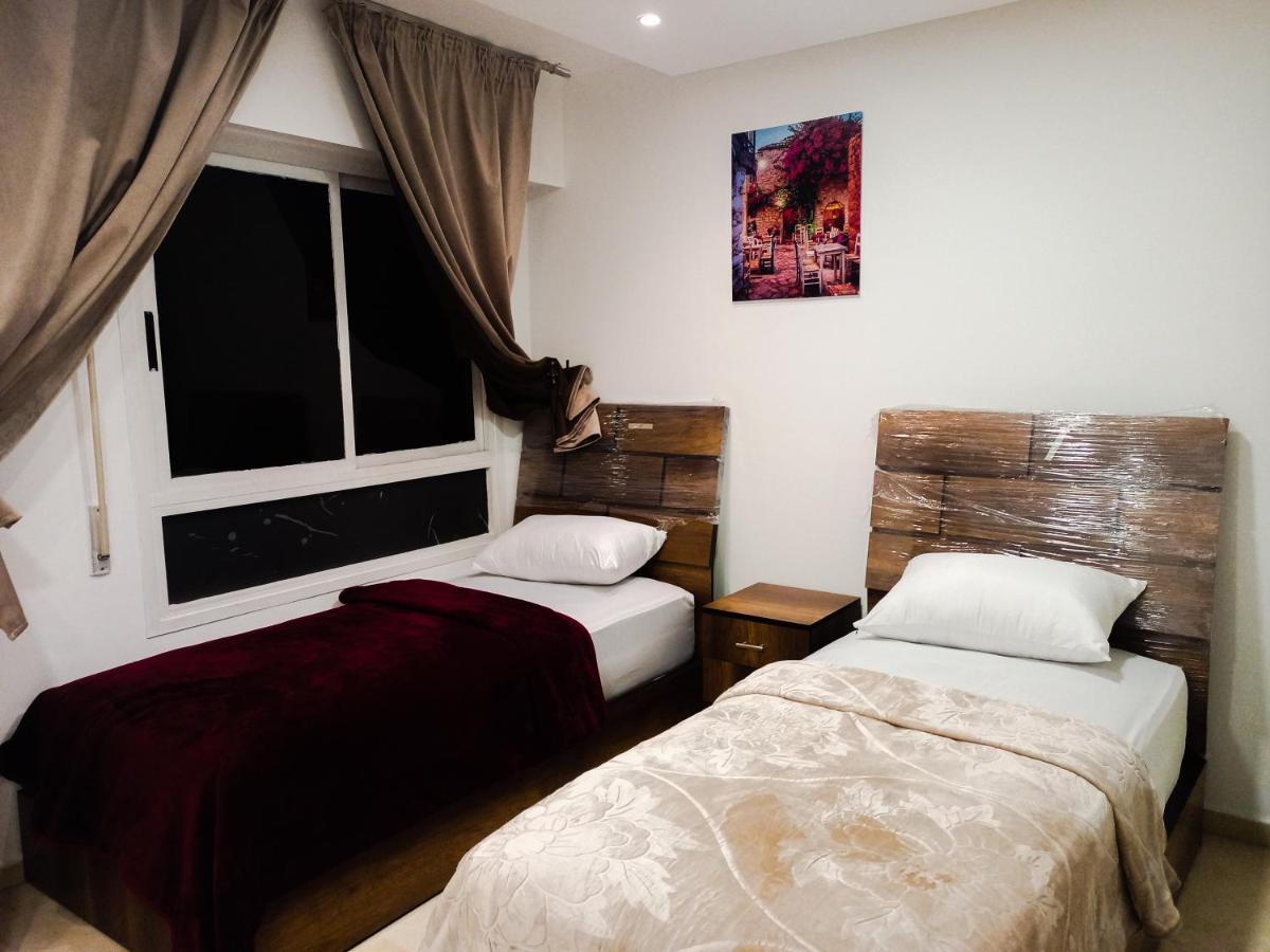 Amazing Appartement Au Centre Ville En Face Hilton - Gare Train Tanger Kültér fotó