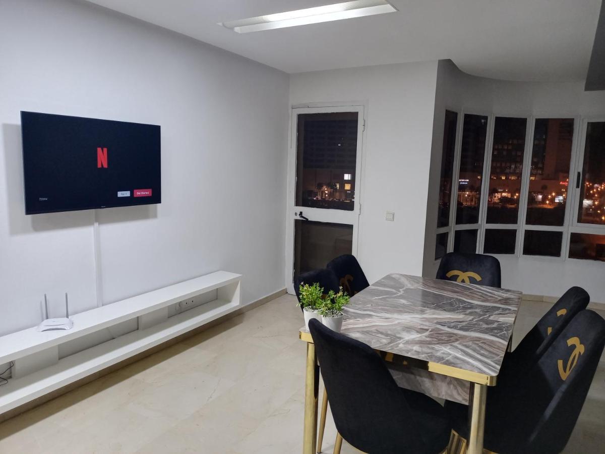 Amazing Appartement Au Centre Ville En Face Hilton - Gare Train Tanger Kültér fotó